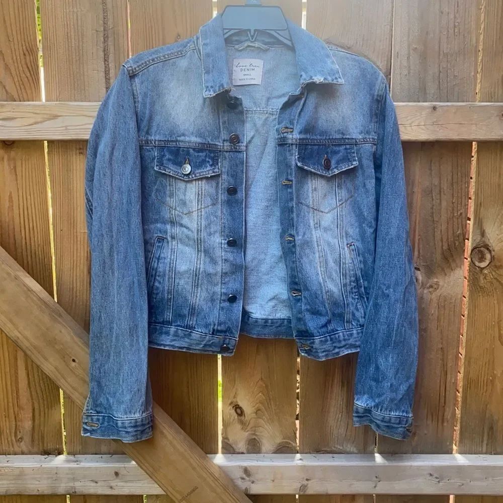 Love tree denim jacket sz. S